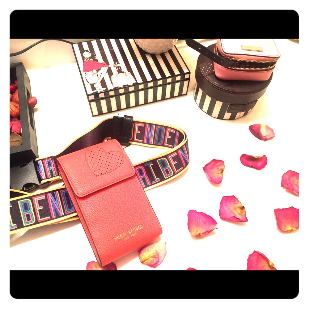 HEnri Bendel Influencer Belt Pouch